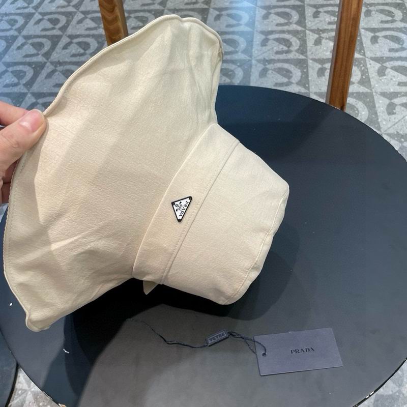 Prada hat (252)