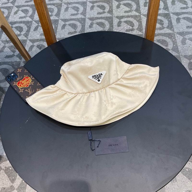 Prada hat (267)