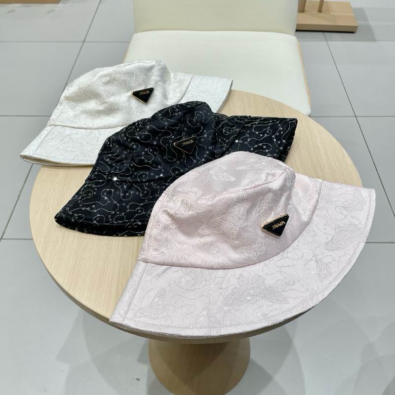 Prada hat (280)