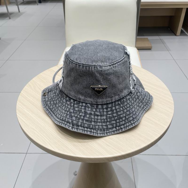 Prada hat (293)
