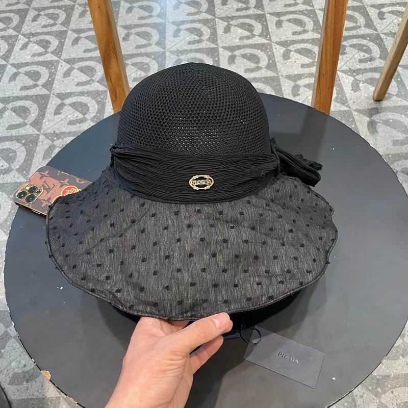 Prada hat (301)