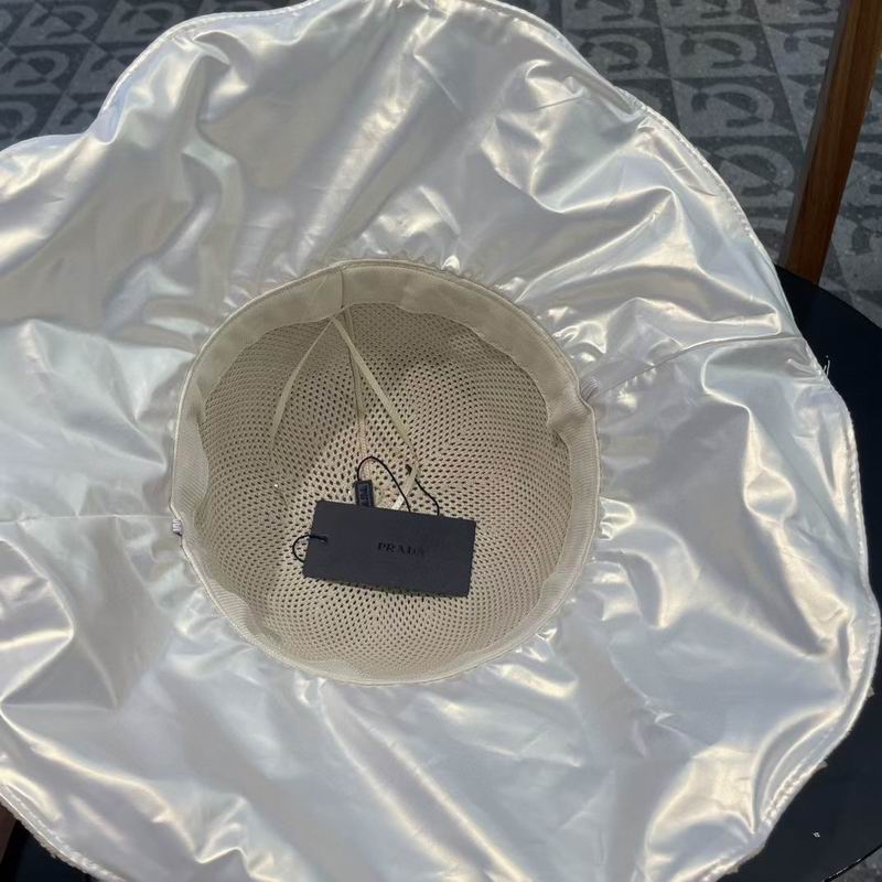 Prada hat (303)