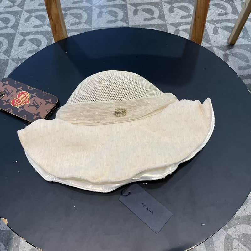 Prada hat (311)
