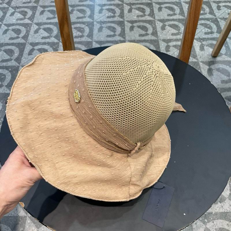 Prada hat (313)