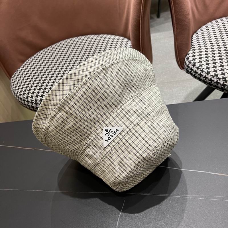 Prada hat (355)