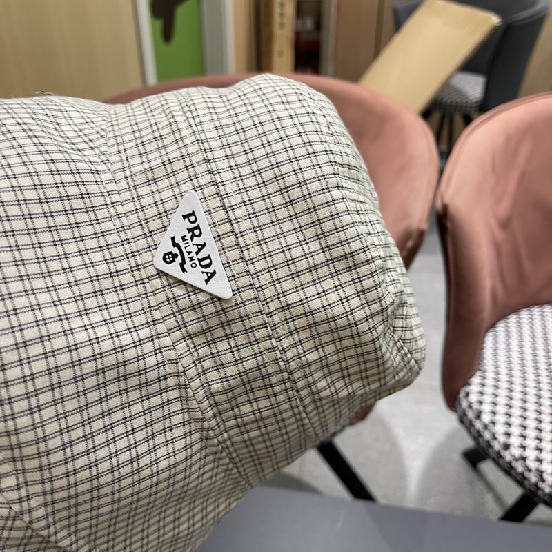 Prada hat (356)