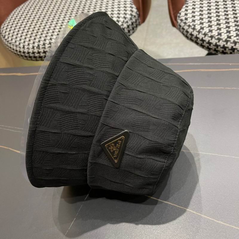 Prada hat (415)
