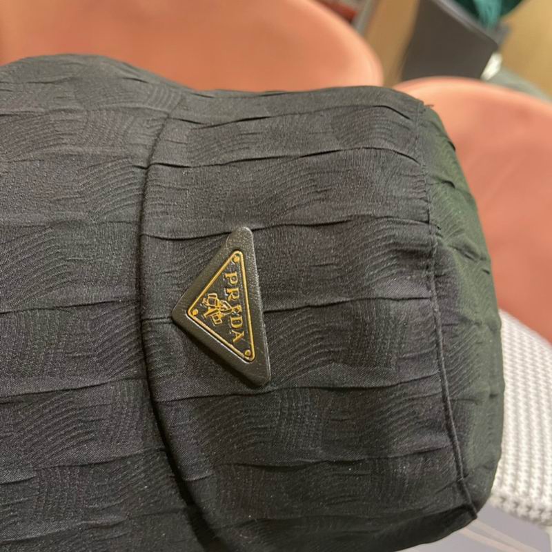 Prada hat (417)