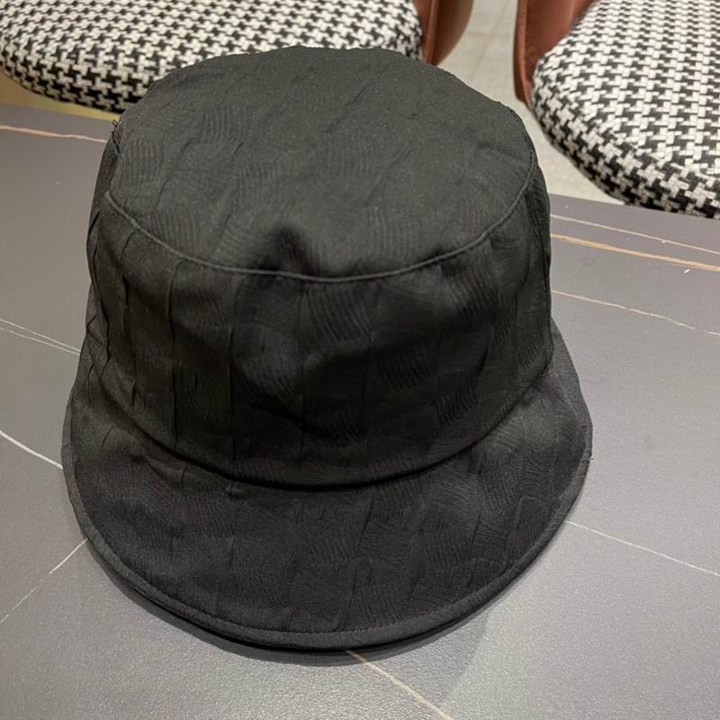Prada hat (420)