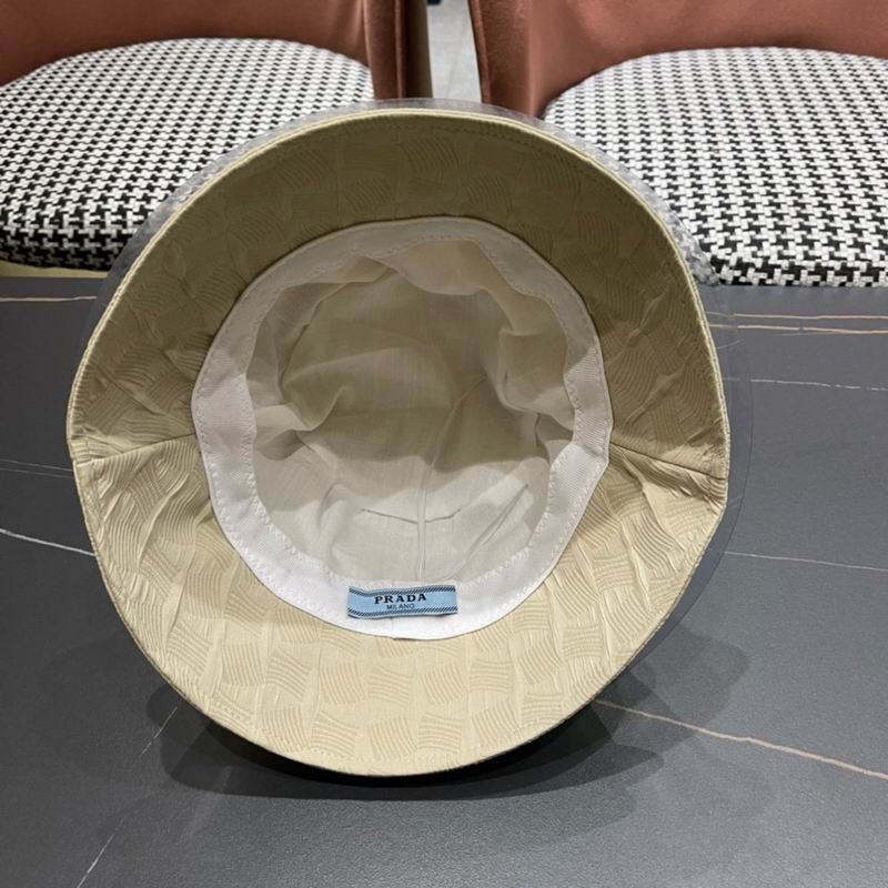 Prada hat (424)