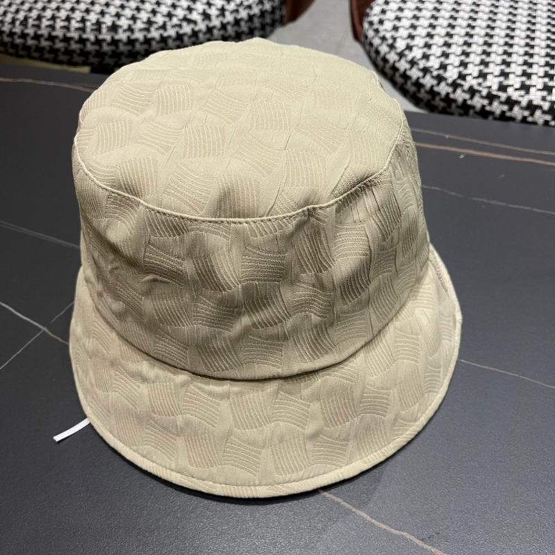 Prada hat (430)