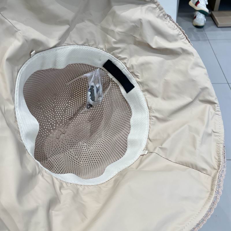 Prada hat (473)