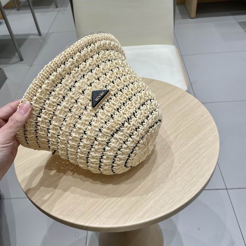 Prada hat (516)