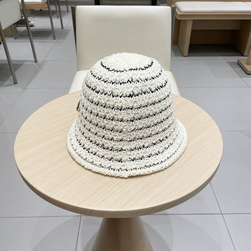 Prada hat (526)