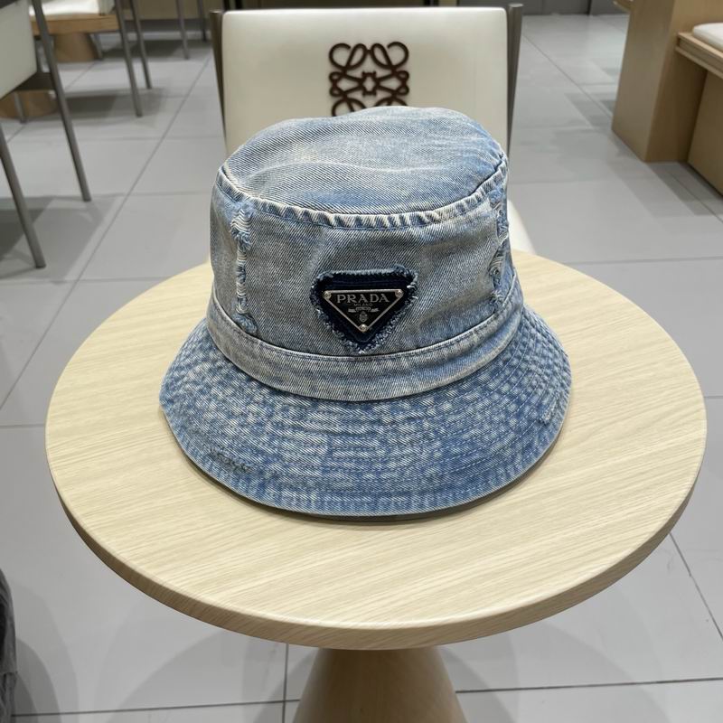 Prada hat (545)
