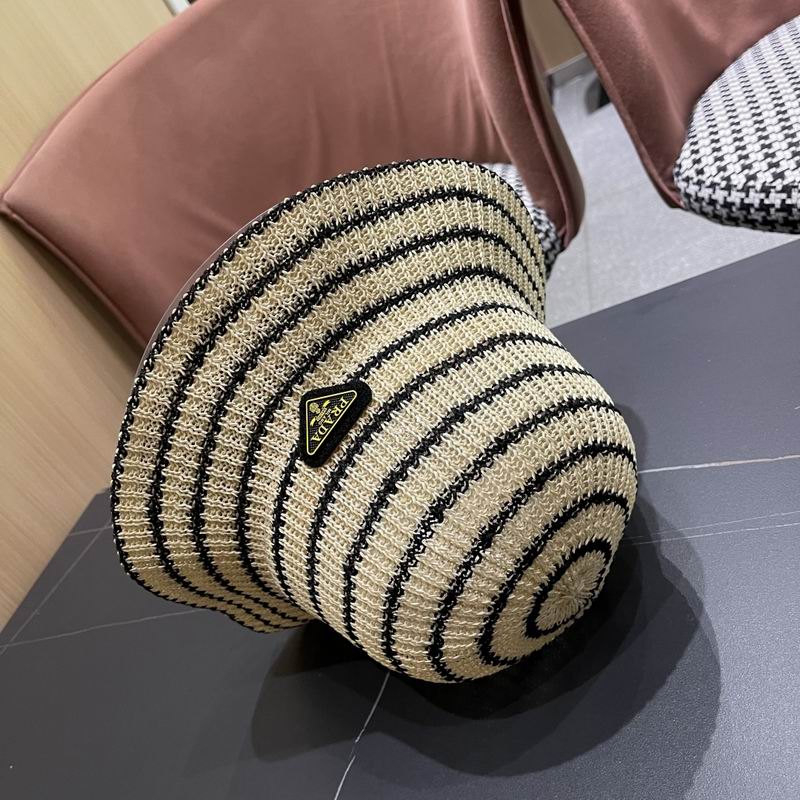 Prada hat (579)