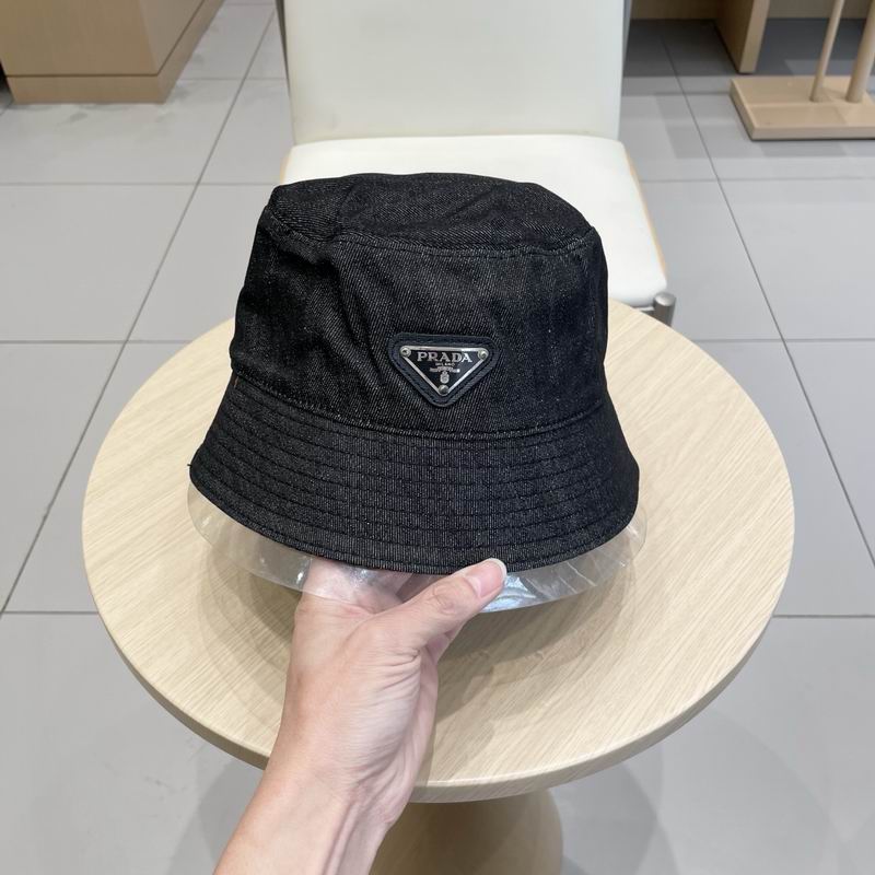Prada hat (589)