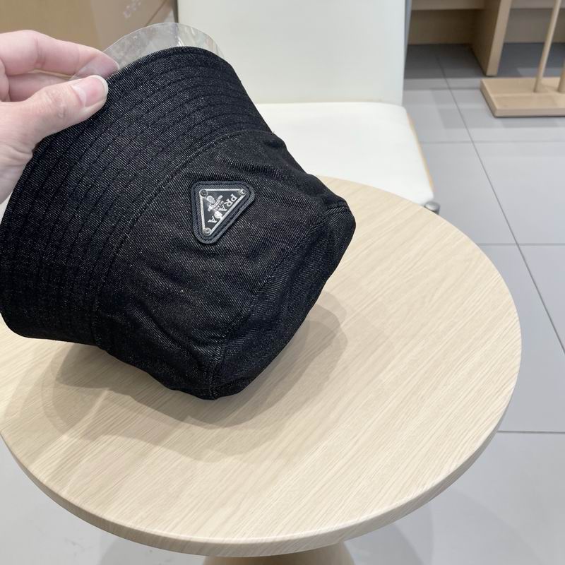 Prada hat (590)