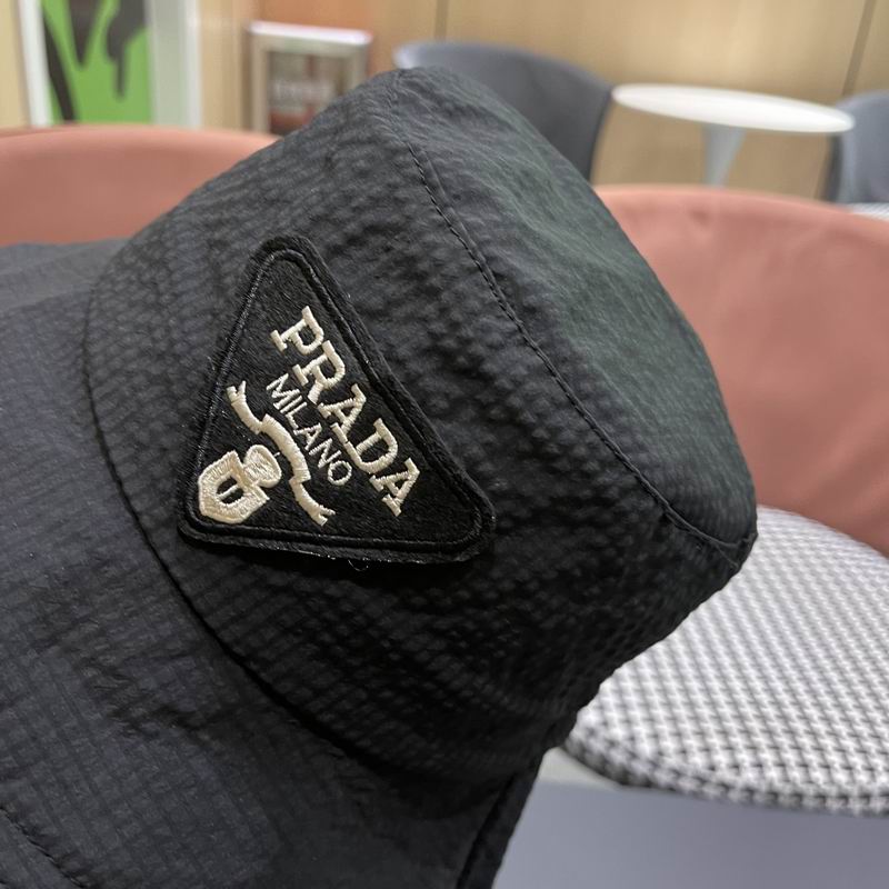 Prada hat (608)