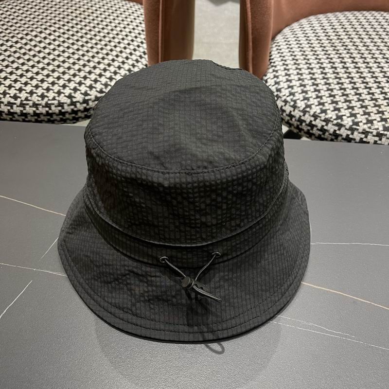Prada hat (610)