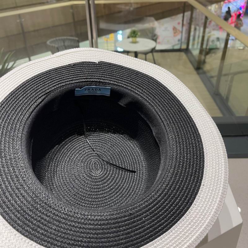 Prada top hat (130)