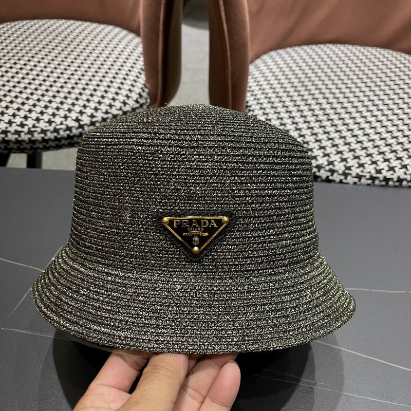 Prada top hat (175)