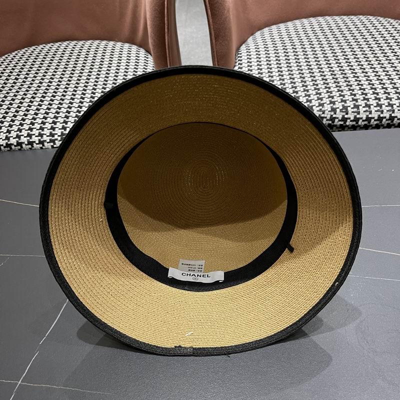 Prada top hat (249)