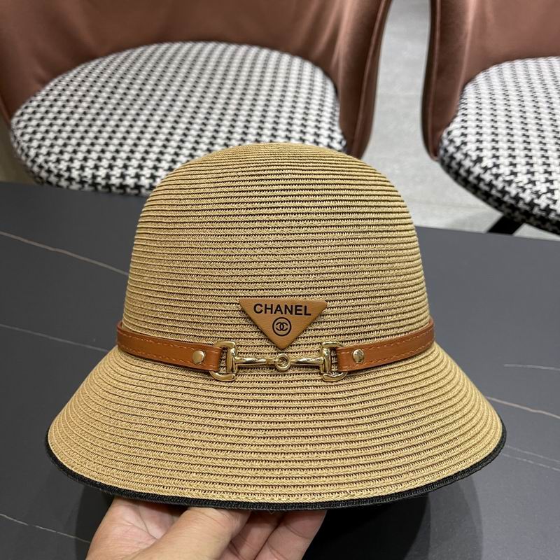 Prada top hat (252)
