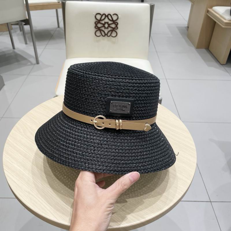 Prada top hat (260)