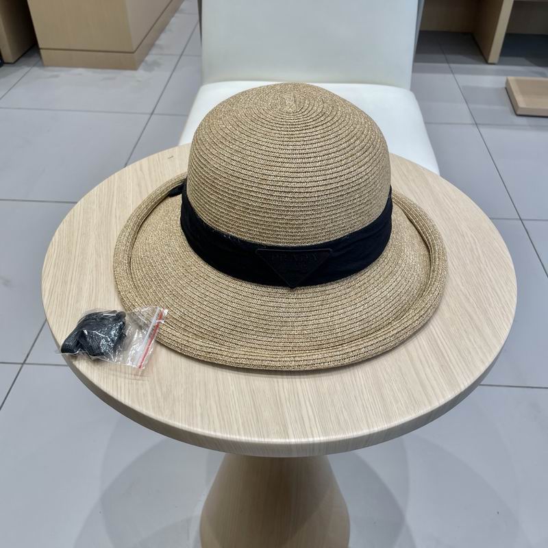 Prada top hat (351)