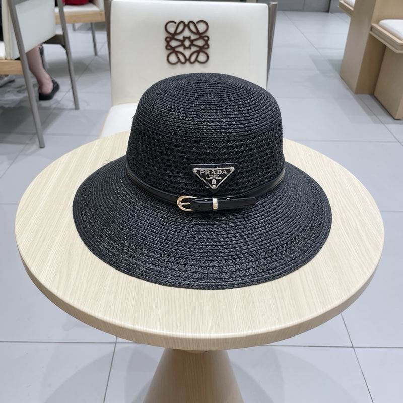 Prada top hat (369)