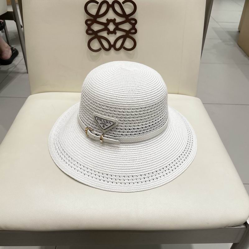 Prada top hat (372)