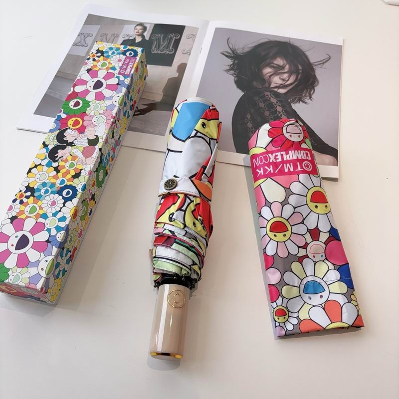 Takashi Murakami in Roppongi Umbrella (2)