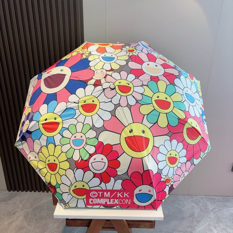 Takashi Murakami in Roppongi Umbrella (7)