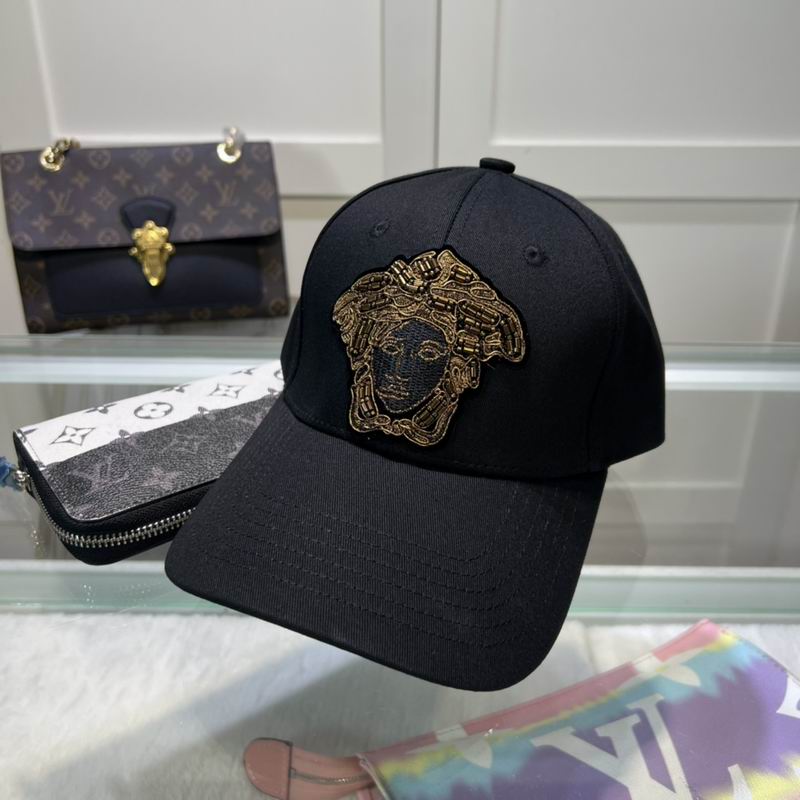 Versace cap  (1)