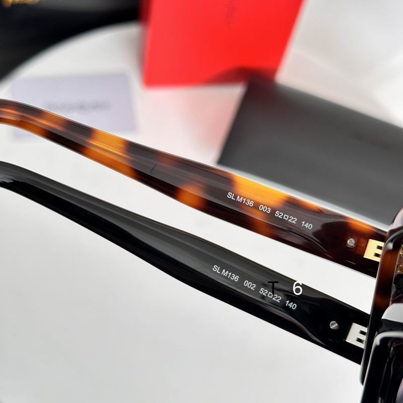 YSL M136 52 22-140 e06