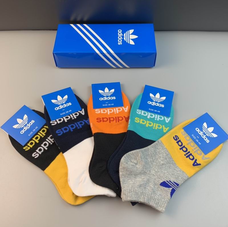 Adidas socks (1)
