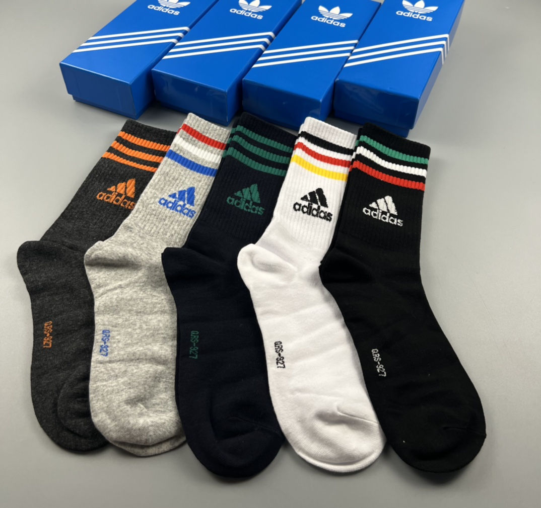Adidas socks (2)