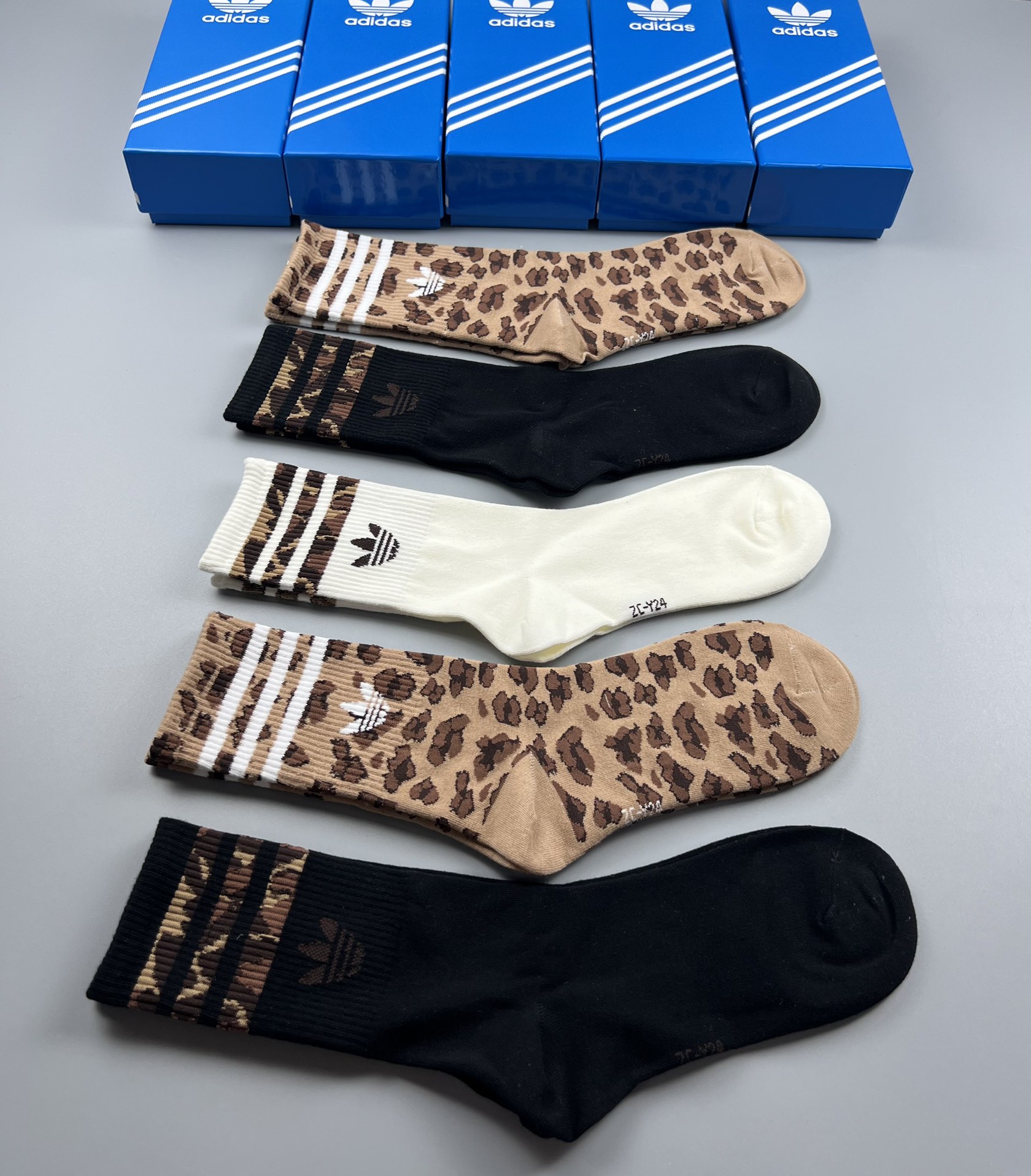 Adidas socks  (1)