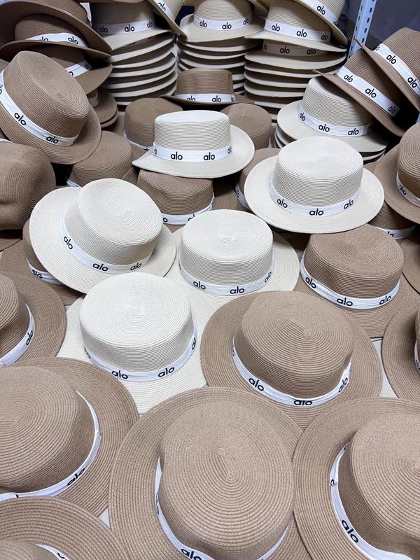 Alo top hat dx (153)