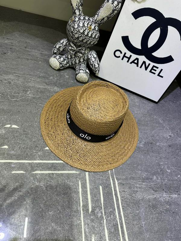 Alo top hat dx (186)