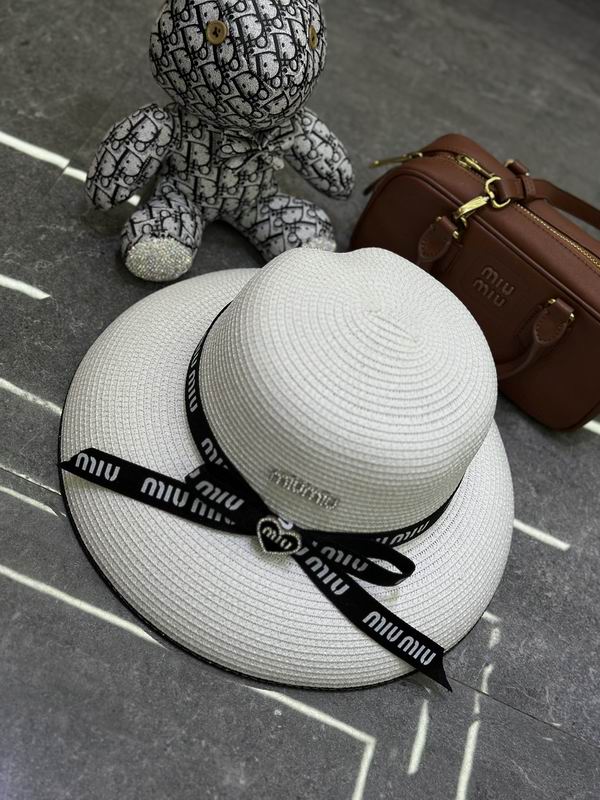 Alo top hat dx (314)