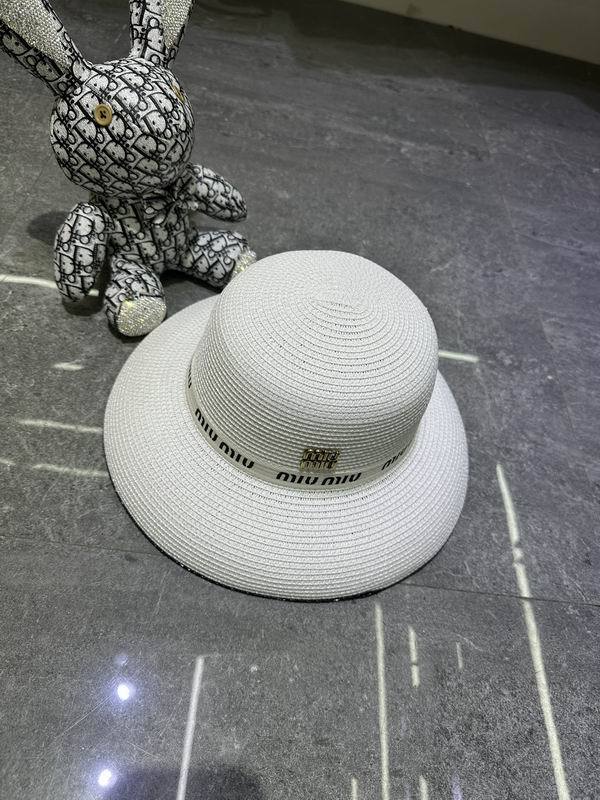 Alo top hat dx (323)