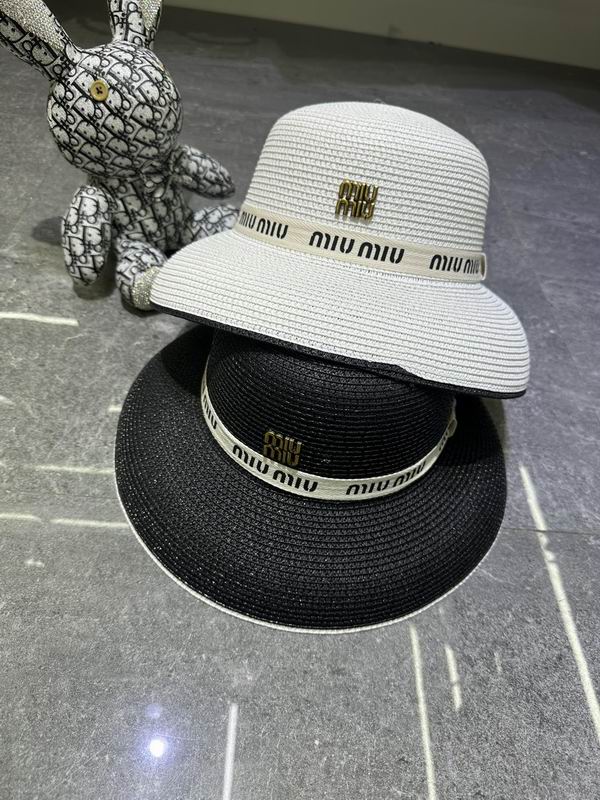 Alo top hat dx (326)