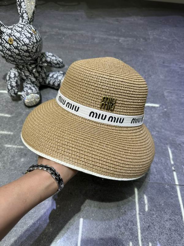 Alo top hat dx (333)