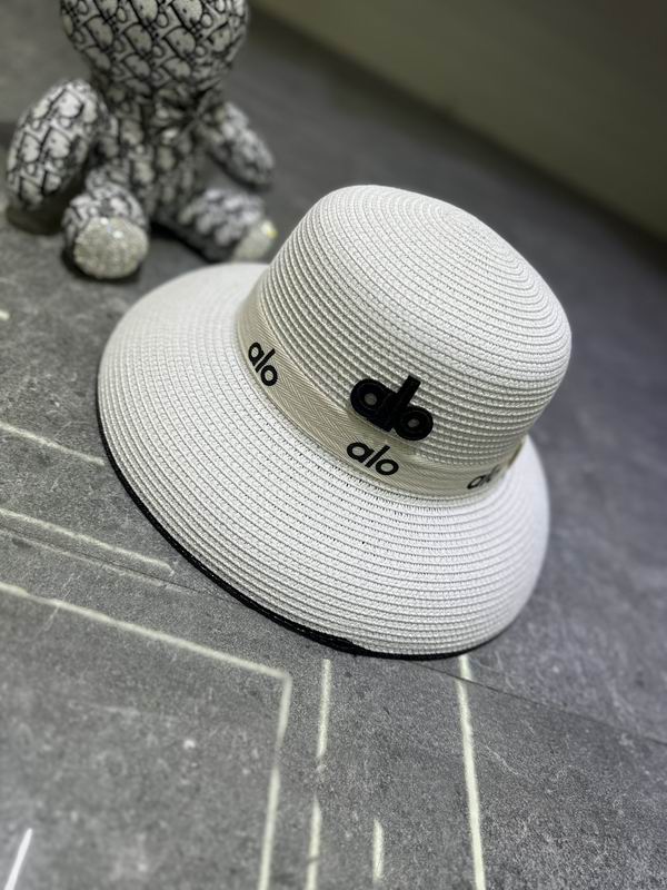 Alo top hat dx (344)