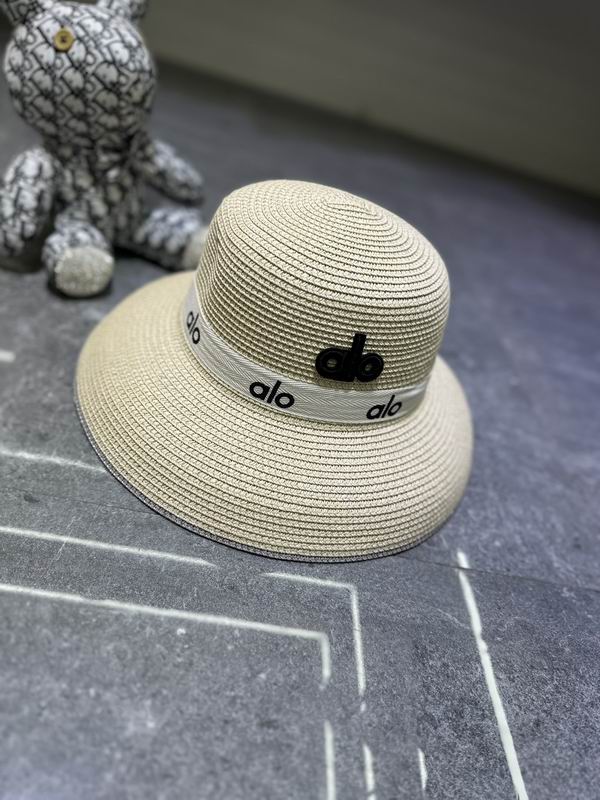 Alo top hat dx (352)