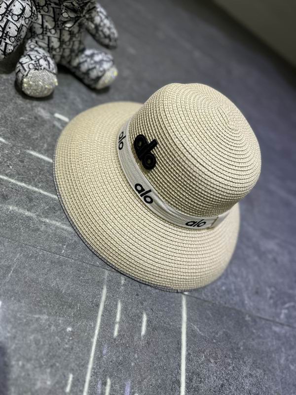 Alo top hat dx (353)