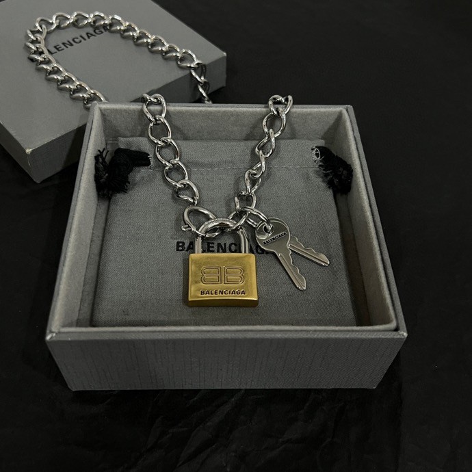 Balenciaga Necklace 04yxh39 (2)