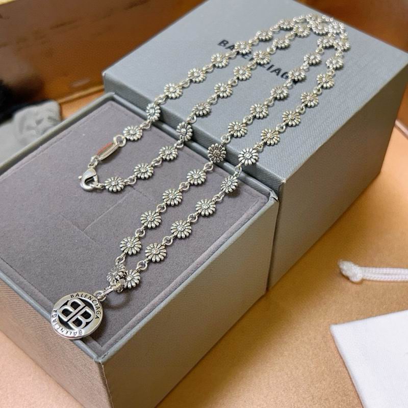 Balenciaga Necklace 05yxh08 (2)